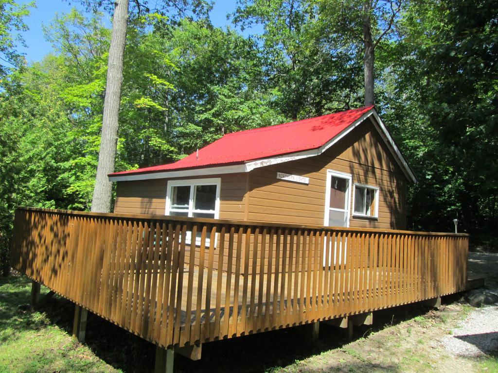 Red Lodge Resort Little Current Quarto foto