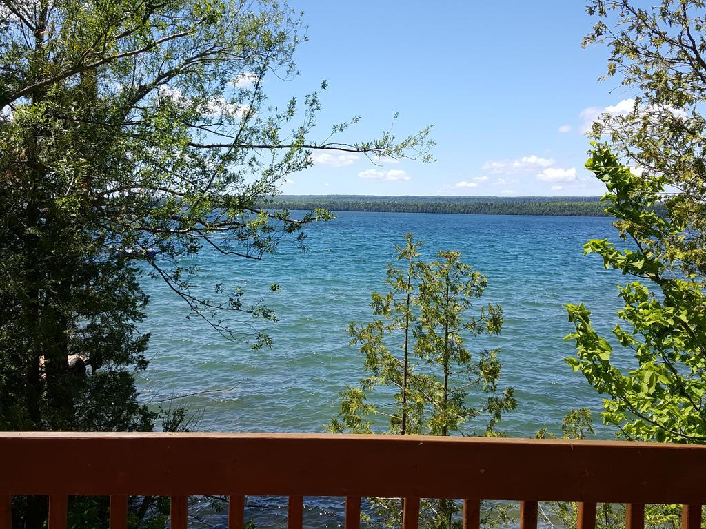 Red Lodge Resort Little Current Quarto foto