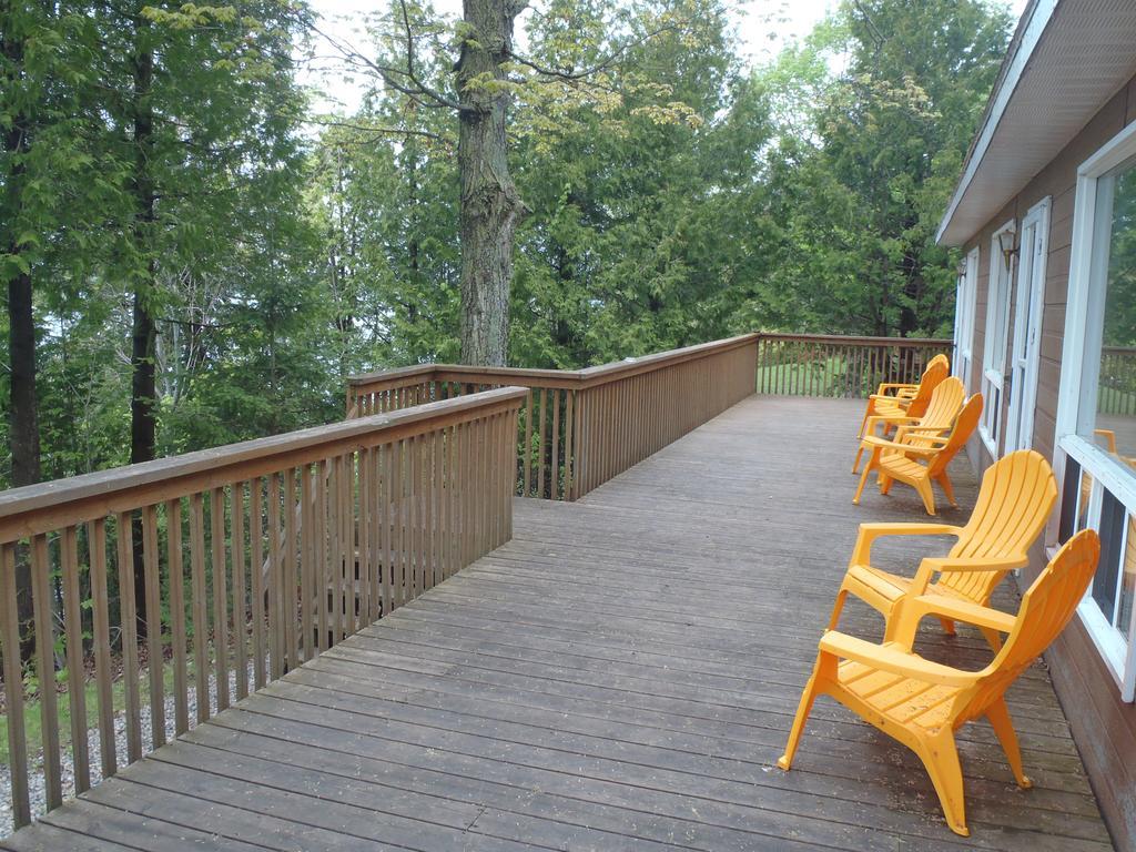 Red Lodge Resort Little Current Quarto foto